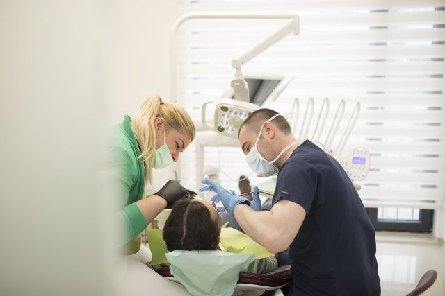 Este o intervenție dureroasă