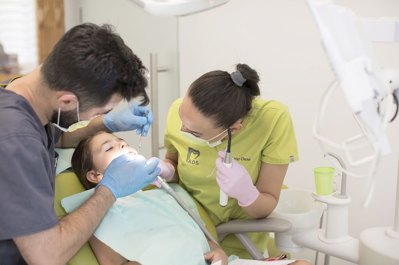 De ce este important un aparat dentar pentru copii
